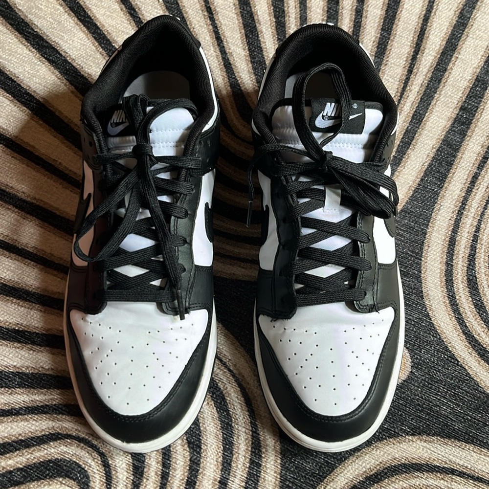 Nike Dunk Low Retro - Excellent Condition/Panda 10.5 US Mens